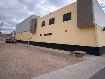 NAVE INDUSTRIAL EN BLVD. ANTONIO ROCHA CORDERO