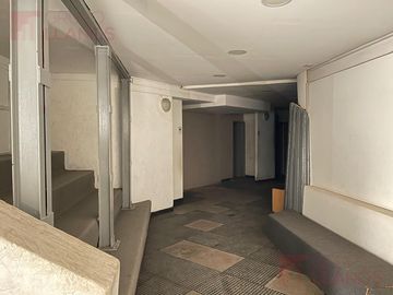 Local en Venta, en Lujan Centro ideal para inversión y desarrollo