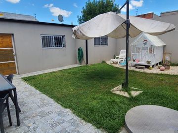 Casa en Venta, 4 Ambientes, en  Barrio Saavedra, Zárate