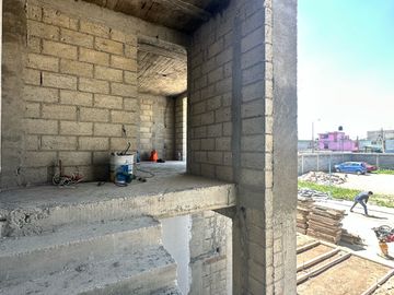 CASA EN PRE VENTA EN METEPEC, PRIVADA CERCANA A GALERIAS Y UVM