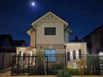 Hermosa casa con quincho y piscina