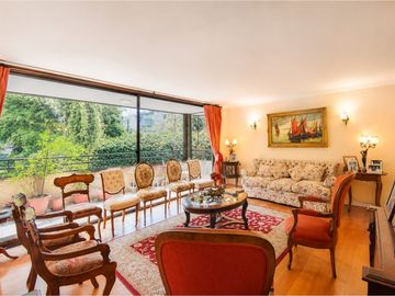 EN VENTA - 170m2 totales 4 dorm.