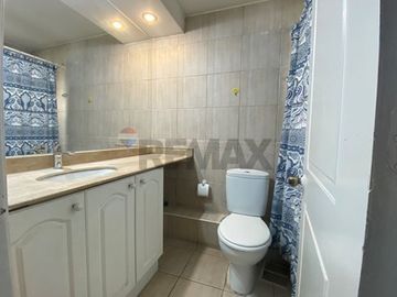 Arriendo Casa 5D/5B en condominio, Peñalolén