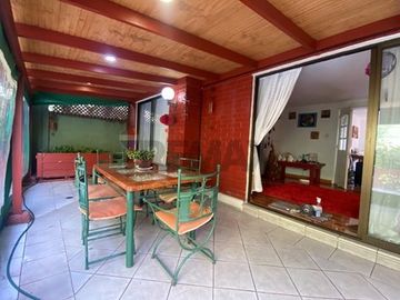 Arriendo Casa 5D/5B en condominio, Peñalolén