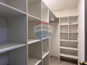 ¡ Casa Moderna y Espaciosa!