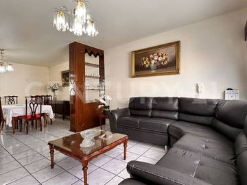CASA EN VENTA JARDIN BALBUENA AV. DEL TALLER VENUSTIANO CARRANZA