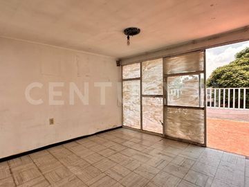 CASA EN VENTA JARDIN BALBUENA AV. DEL TALLER VENUSTIANO CARRANZA