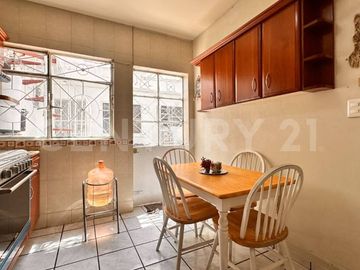 CASA EN VENTA JARDIN BALBUENA AV. DEL TALLER VENUSTIANO CARRANZA