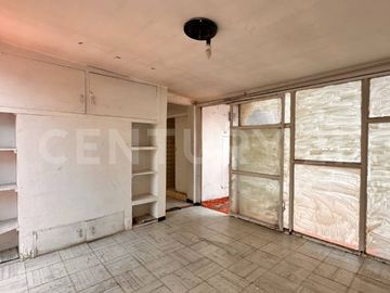 CASA EN VENTA JARDIN BALBUENA AV. DEL TALLER VENUSTIANO CARRANZA