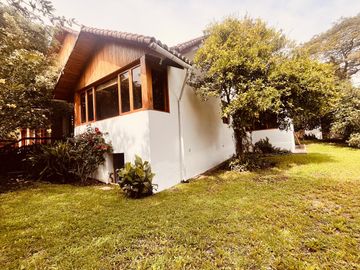 Casa Tipo Hacienda de Venta en La Viña - Cumbayá