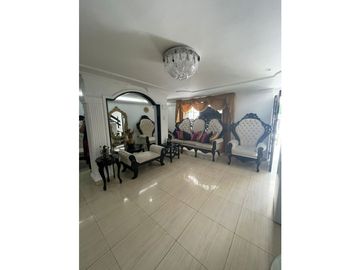 SE VENDE HERMOSA CASA EN BARRIO PARAISO