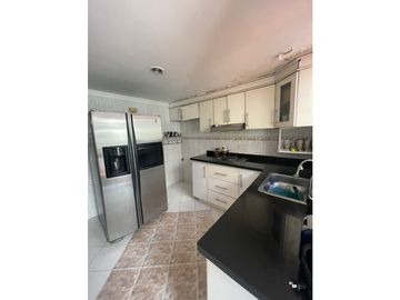SE VENDE HERMOSA CASA EN BARRIO PARAISO