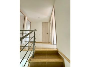 SE VENDE ESPECTACULAR CASA EN ZONA DE LA CASTELLANA BARRANQUILLA