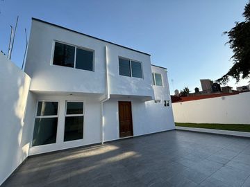 VENTA CASA REMODELADA, COLONIA LAS ACACIAS, ATIZAPÁN DE ZARAGOZA, ESTADO DE MÉXICO.