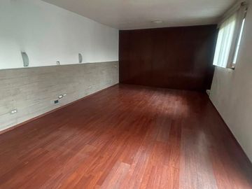Casa con Recámara en PB, en Renta en Los Álamos, Naucalpan