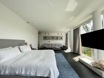 CASA EN BOSQUES DE LAS LOMAS OPORTUNIDAD ACABADOS AAA