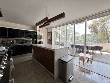 CASA EN BOSQUES DE LAS LOMAS OPORTUNIDAD ACABADOS AAA