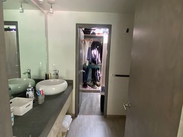 CASA CON SEGURIDAD EN BOSQUES DE LA HERRADURA