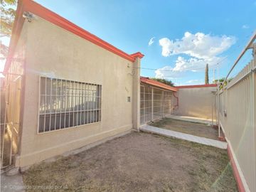 ¡CASA  CON POTENCIAL PARA USO COMERCIAL! | COL. MARGARITAS
