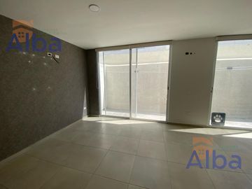 CASA EN VENTA AL NORTE EN PORTA VITTA RESIDENCIAL A UN PASO DE LA CLINICA 3