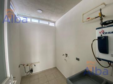 CASA EN VENTA AL NORTE EN PORTA VITTA RESIDENCIAL A UN PASO DE LA CLINICA 3
