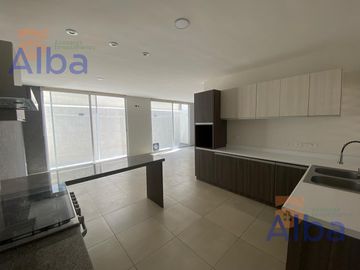 CASA EN VENTA AL NORTE EN PORTA VITTA RESIDENCIAL A UN PASO DE LA CLINICA 3