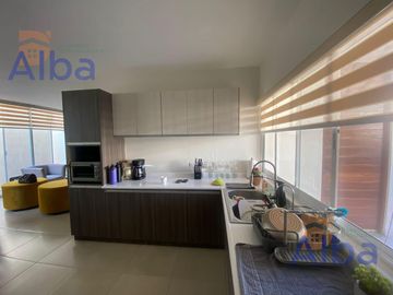CASA EN VENTA AL NORTE EN PORTA VITTA RESIDENCIAL A UN PASO DE LA CLINICA 3