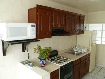 CASA AMUEBLADA EN RENTA EN TOLUCA, CERCANA AL CENTRO, FACTURABLE