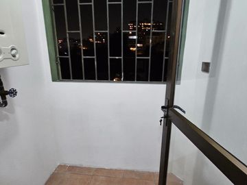 AMPLIO DEPARTAMENTO EN ÑUÑOA 1D 1B 1E 1B