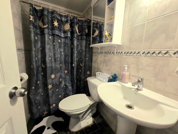 VENDO CASA EN MAIPÚ CENTRO 4H 2B 1E