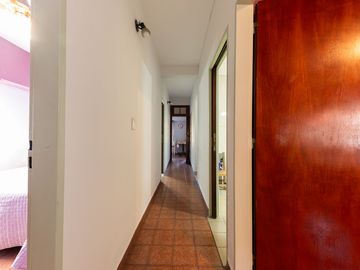 VENTA CASA 5 AMBIENTES EN MALVINAS ARGENTINAS.