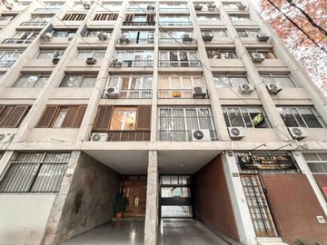 DPTO 6 AMBIENTES VENTA REMODELADO COCHERA CIUDAD