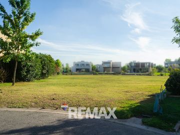 LOTE FONDO LAGUNA TERRALAGOS CANNING BARRIO PLAYA