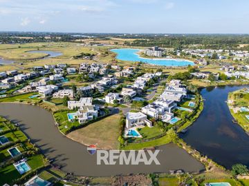 LOTE FONDO LAGUNA TERRALAGOS CANNING BARRIO PLAYA