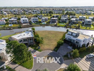 LOTE FONDO LAGUNA TERRALAGOS CANNING BARRIO PLAYA