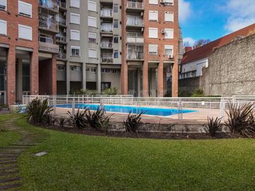 3 ambientes  Apto Credito con  Pileta y Jardin
