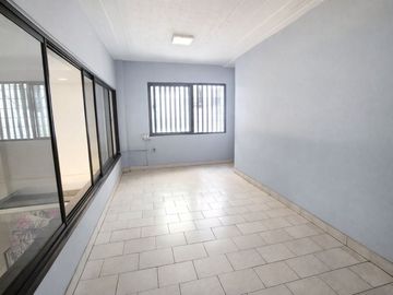 LOCAL COMERCIAL 112 M² EN LA MATANZA