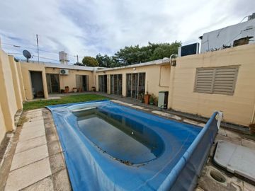 VENTA CASA 2 DORMITORIOS CON PILETA B PANAMERICANO