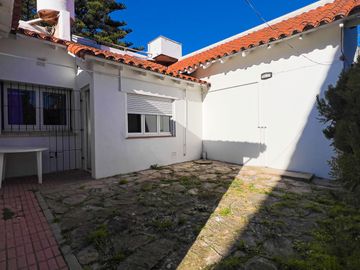 Venta Chalet 5 Ambientes mas PH en Punta Mogotes