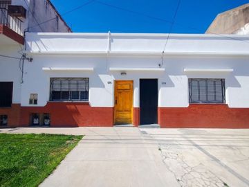CASA PH AL FRENTE C/ PATIO SIN EXPENSAS QUILMES