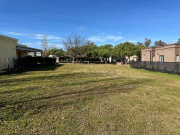 LOTE en Barrio SANTA GUADALUPE Excelente Ubicacion