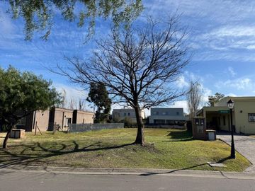 LOTE en Barrio SANTA GUADALUPE Excelente Ubicacion