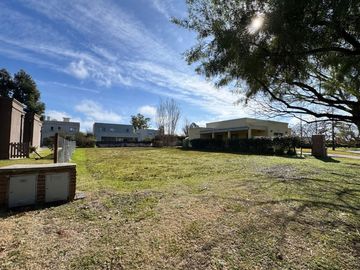 LOTE en Barrio SANTA GUADALUPE Excelente Ubicacion