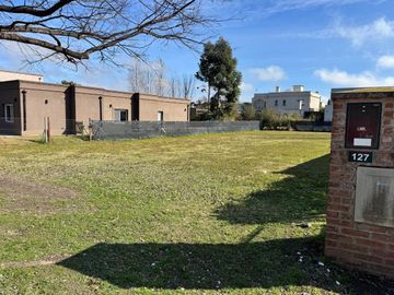 LOTE en Barrio SANTA GUADALUPE Excelente Ubicacion