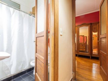 Venta Hogar Obrero: 3 Amb + Escritorio y Mucha Luz