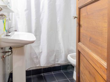 Venta Hogar Obrero: 3 Amb + Escritorio y Mucha Luz