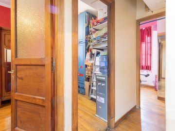 Venta Hogar Obrero: 3 Amb + Escritorio y Mucha Luz