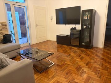Venta PH 2 ambientes Parque Chas ,patio y parrilla