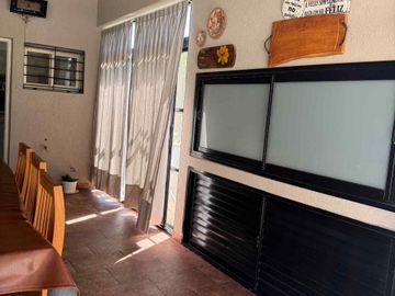 VENTA CASA  PISCINA yparrilla. PAVON (Ruta6yruta8)