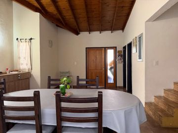 VENTA CASA  PISCINA yparrilla. PAVON (Ruta6yruta8)